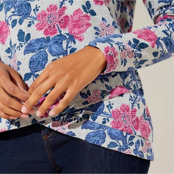 LOFT Women's Vine Textured Crossover Hem Top - Picture 4 of 9